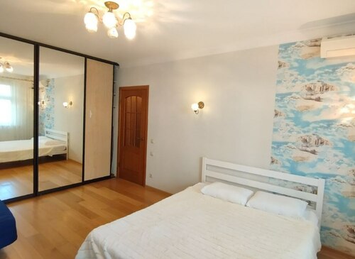 Квартира с картинами